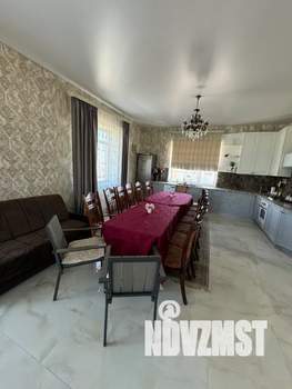 Дом 250м&sup2;, 2-этажный, посуточно, 