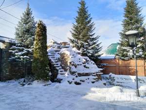 Дом 220м&sup2;, 3-этажный, посуточно, 