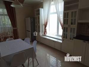 Дом 300м², 3-этажный, на длительный срок, 