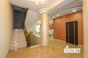 Дом 900м², 4-этажный, участок 9 сот.  