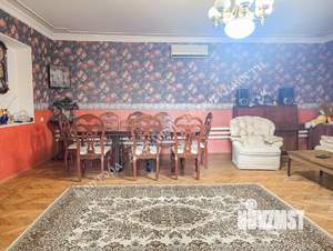 Дом 296м², 2-этажный, участок 3 сот.  