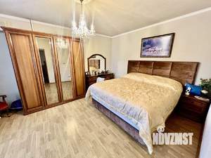 Дом 292м², 2-этажный, участок 4 сот.  