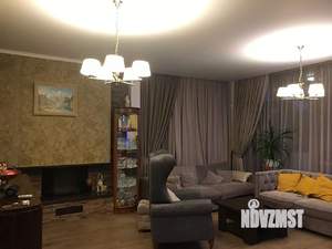 Дом 231м², 2-этажный, участок 5 сот.  