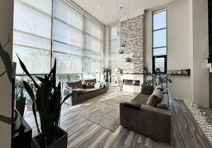 Дом 374м&sup2;, 2-этажный, участок 7 сот.  