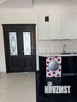 Дом 178м&sup2;, 2-этажный, участок 3 сот.  