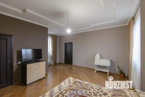 Дом 380м², 3-этажный, участок 5 сот.  