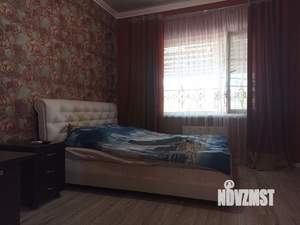 Дом 210м², 2-этажный, участок 6 сот.  