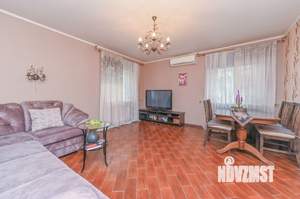 Дом 180м², 2-этажный, участок 7 сот.  