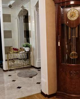 Дом 600м&sup2;, 2-этажный, участок 6 сот.  