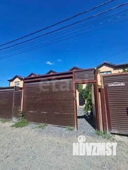 Дом 63м&sup2;, 2-этажный, участок 1 сот.  