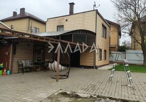 Дом 60м², 2-этажный, участок 6 сот.  