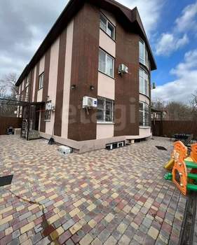 Дом 320м&sup2;, 2-этажный, участок 3 сот.  