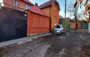 Дом 302м&sup2;, 2-этажный, участок 3 сот.  