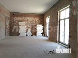 Дом 1000м², 3-этажный, участок 0 сот.  