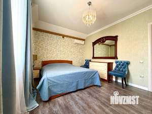 Дом 260м&sup2;, 3-этажный, участок 7 сот.  