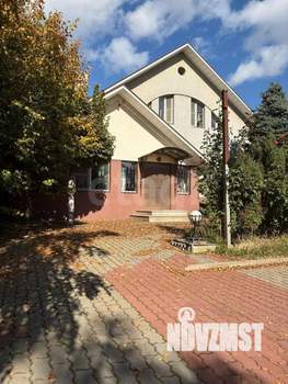 Дом 240м&sup2;, 2-этажный, участок 12 сот.  