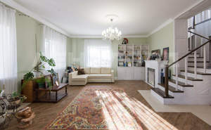 Дом 188м&sup2;, 2-этажный, участок 6 сот.  