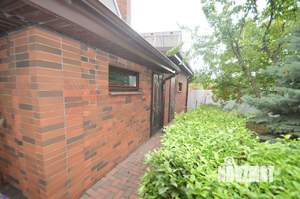 Дом 264м², 3-этажный, участок 6 сот.  