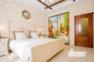 Дом 184м², 1-этажный, участок 4 сот.  