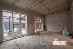 Дом 270м&sup2;, 3-этажный, участок 4 сот.  