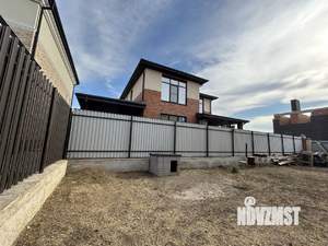 Дом 202м&sup2;, 2-этажный, участок 5 сот.  