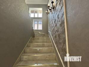 Дом 550м&sup2;, 3-этажный, участок 6 сот.  