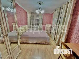 Дом 200м&sup2;, 3-этажный, участок 4 сот.  