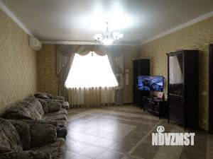 Дом 255м&sup2;, 2-этажный, участок 3 сот.  