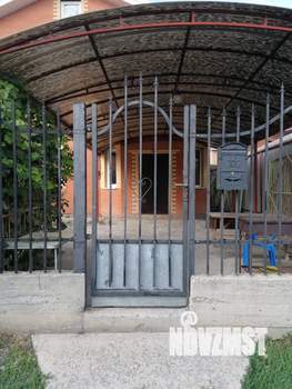 Дом 246м&sup2;, 2-этажный, участок 3 сот.  