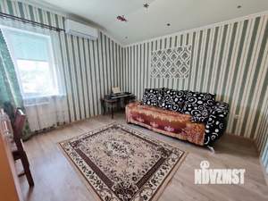 Дом 128м&sup2;, 2-этажный, участок 3 сот.  