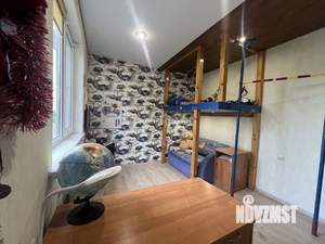 Дом 250м², 3-этажный, участок 6 сот.  