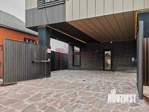 Коттедж 370м&sup2;, 3-этажный, участок 3 сот.  