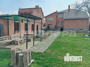 Дом 219м², 2-этажный, участок 8 сот.  