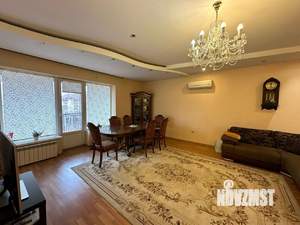 Дом 260м², 3-этажный, участок 5 сот.  