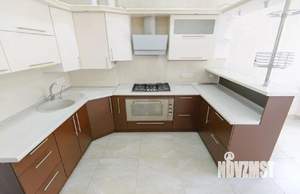 Дом 133м&sup2;, 2-этажный, участок 3 сот.  