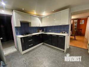 Дом 160м&sup2;, 2-этажный, участок 4 сот.  