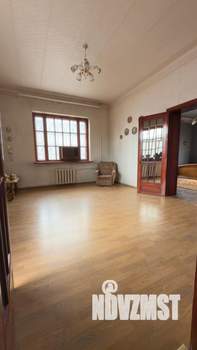 Дом 320м², 3-этажный, участок 3 сот.  