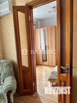 Дом 250м², 2-этажный, участок 6 сот.  