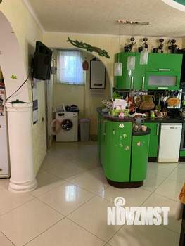 Дом 180м², 2-этажный, участок 6 сот.  