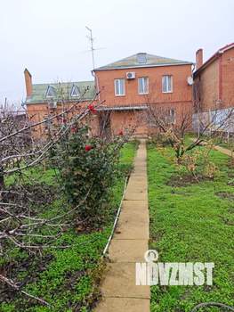 Дом 270м&sup2;, 2-этажный, участок 7 сот.  