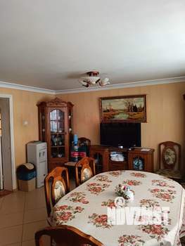 Дом 230м&sup2;, 2-этажный, участок 6 сот.  