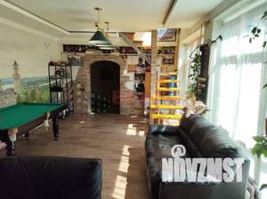 Дом 228м&sup2;, 2-этажный, участок 5 сот.  