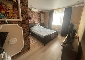 Дом 100м&sup2;, 2-этажный, участок 6 сот.  