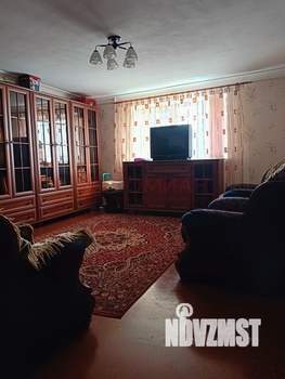 Дом 230м&sup2;, 2-этажный, участок 6 сот.  