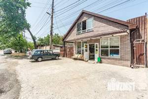 Дом 430м², 2-этажный, участок 4 сот.  