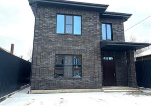 Дом 220м&sup2;, 3-этажный, участок 4 сот.  