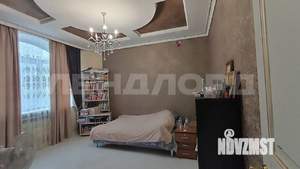 Дом 587м&sup2;, 3-этажный, участок 7 сот.  