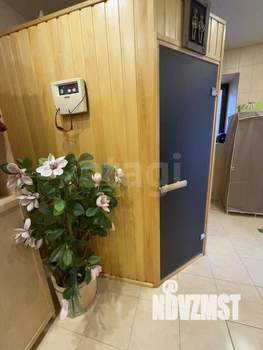 Дом 270м&sup2;, 3-этажный, участок 6 сот.  