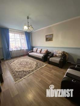 Дом 230м&sup2;, 2-этажный, участок 4 сот.  