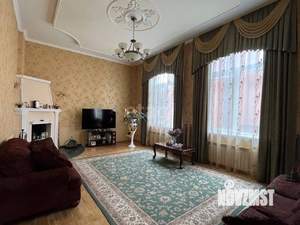 Дом 400м², 2-этажный, участок 10 сот.  